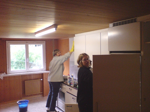 100830_BeckenriedWohnungPutzen_DSC02329_500x375