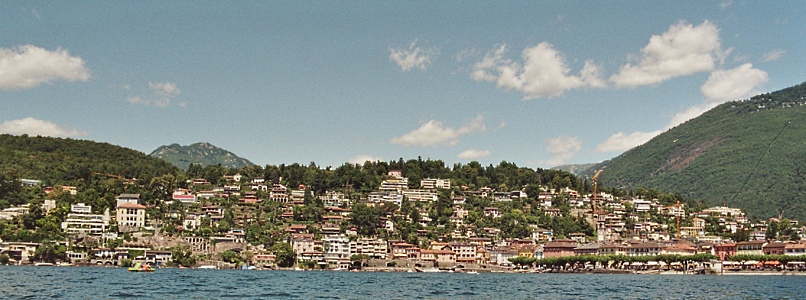 2005_LagoMaggioreImage_019_19_806x300