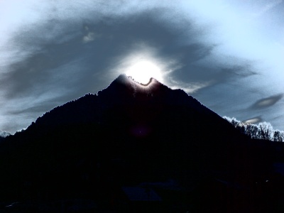 080309_BeckenriedSonneFastUeberBergNollen_DSC00251_verfremdet_mini