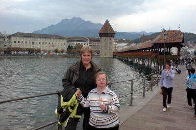 091006_VierwaldstaetterSeeULuzernMitBirgit_DSC01719_400x266